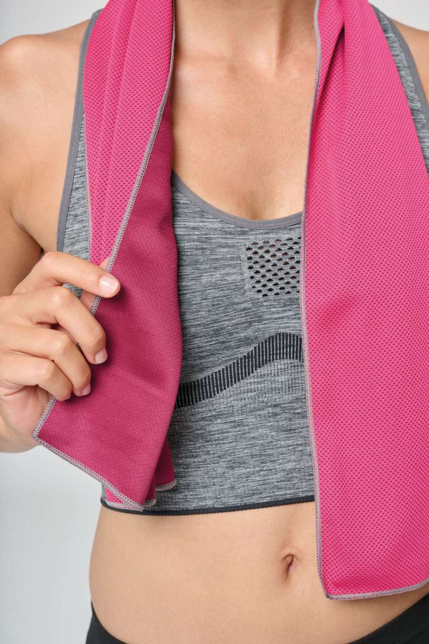 REFRESHING SPORTS TOWEL - Image 9