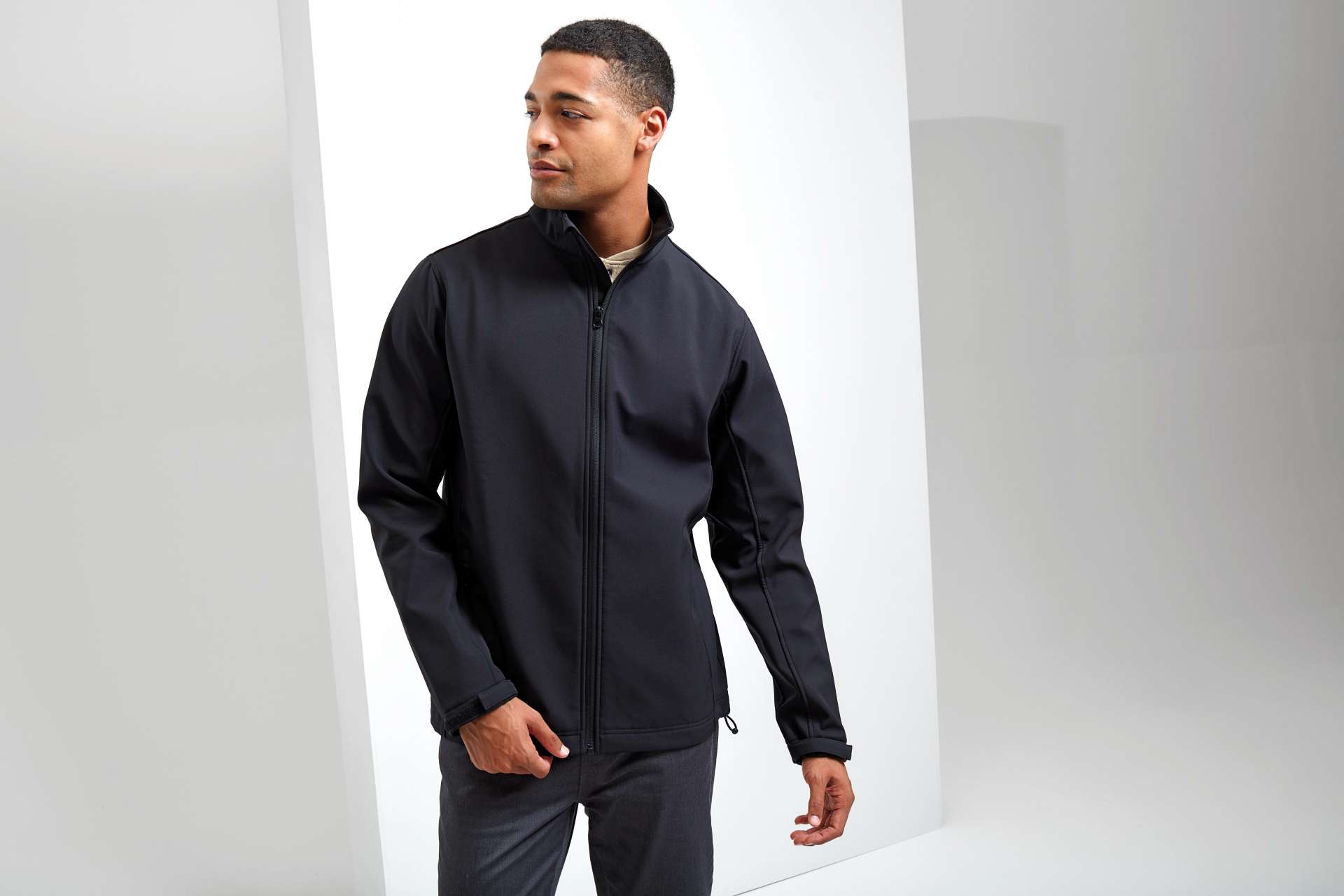 MEN’S WINDCHECKER® PRINTABLE & RECYCLED SOFTSHELL JACKET - Image 7
